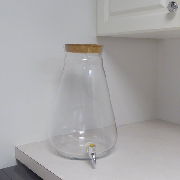 Modern Glass Beverage Dispenser -  2.5 Gal capacity - Picture 2 of 2